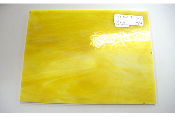 激安!スペクトラム(SPF)オパールセント