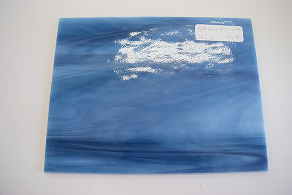 激安!スペクトラム(SPF)オパールセント